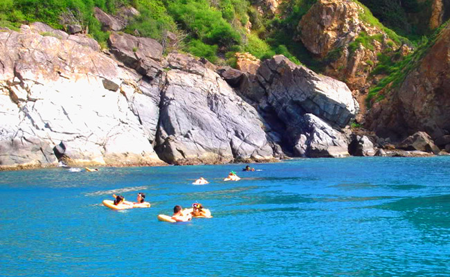 Vé máy bay từ Cam Ranh đi Hà Nội 2 chiều - Đảo Hòn Mun Vé máy bay từ Cam Ranh đi Hà Nội 2 chiều - Đảo Hòn Mun