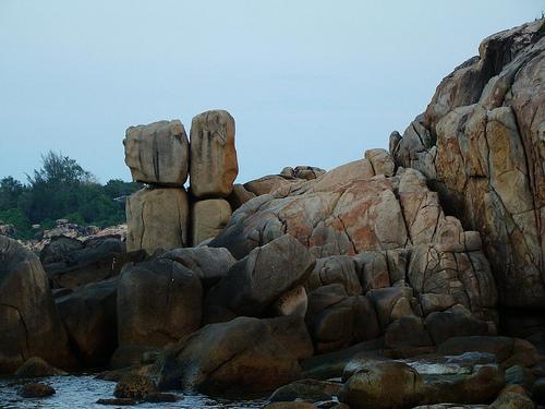 Vé máy bay Cam Ranh Hà Nội khứ hồi - Hòn Chồng Hòn Vợ Vé máy bay Cam Ranh Hà Nội khứ hồi - Hòn Chồng Hòn Vợ