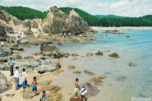 Đại lý vé máy bay Đồng Hới đi Sài Gòn
