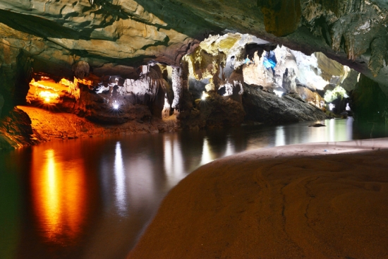  Vé máy bay Huế Vinh